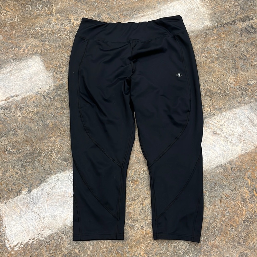Champion Workout Capris, Black, Ladies size XXL